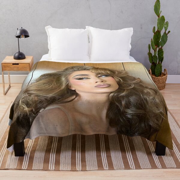 Kali Uchis singer, Kali Uchis songs, Kali Uchis album. Throw Blanket RB1608 product Offical kali uchis Merch